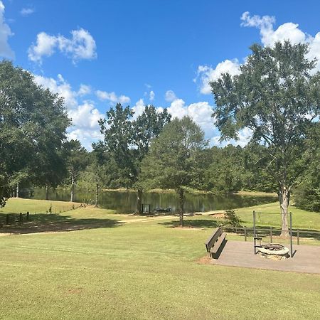 לוקוסט גרוב Refuge Ranch Retreat Log Cabin Lake 53+ Acres מראה חיצוני תמונה