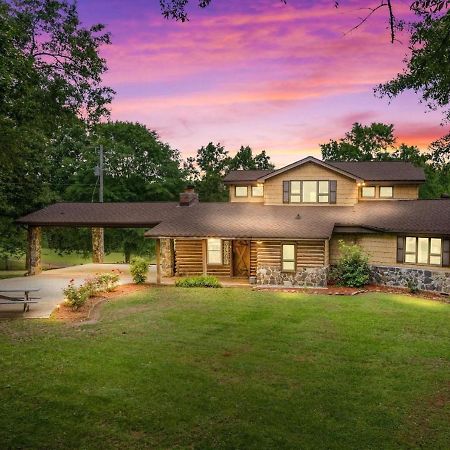 לוקוסט גרוב Refuge Ranch Retreat Log Cabin Lake 53+ Acres מראה חיצוני תמונה