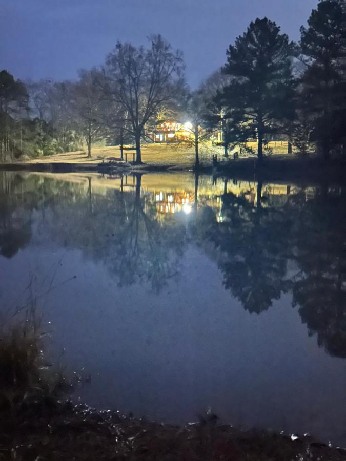 לוקוסט גרוב Refuge Ranch Retreat Log Cabin Lake 53+ Acres מראה חיצוני תמונה