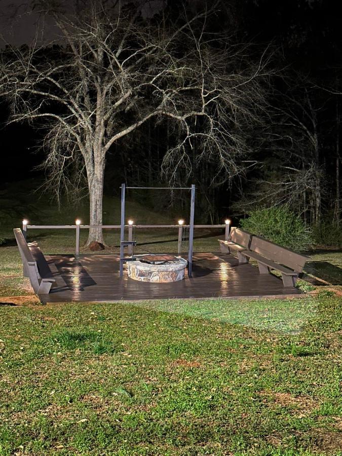 לוקוסט גרוב Refuge Ranch Retreat Log Cabin Lake 53+ Acres מראה חיצוני תמונה