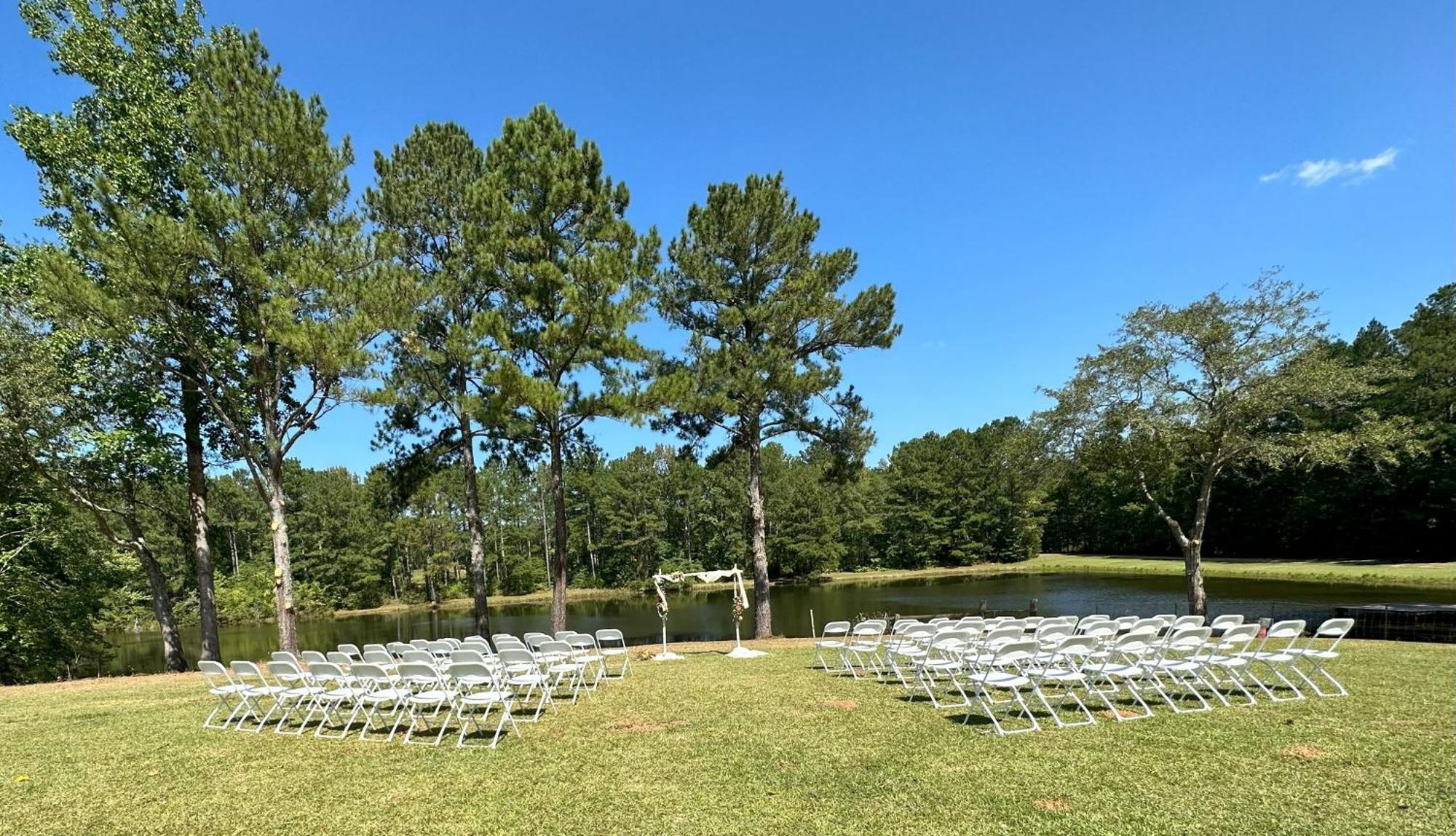 לוקוסט גרוב Refuge Ranch Retreat Log Cabin Lake 53+ Acres מראה חיצוני תמונה
