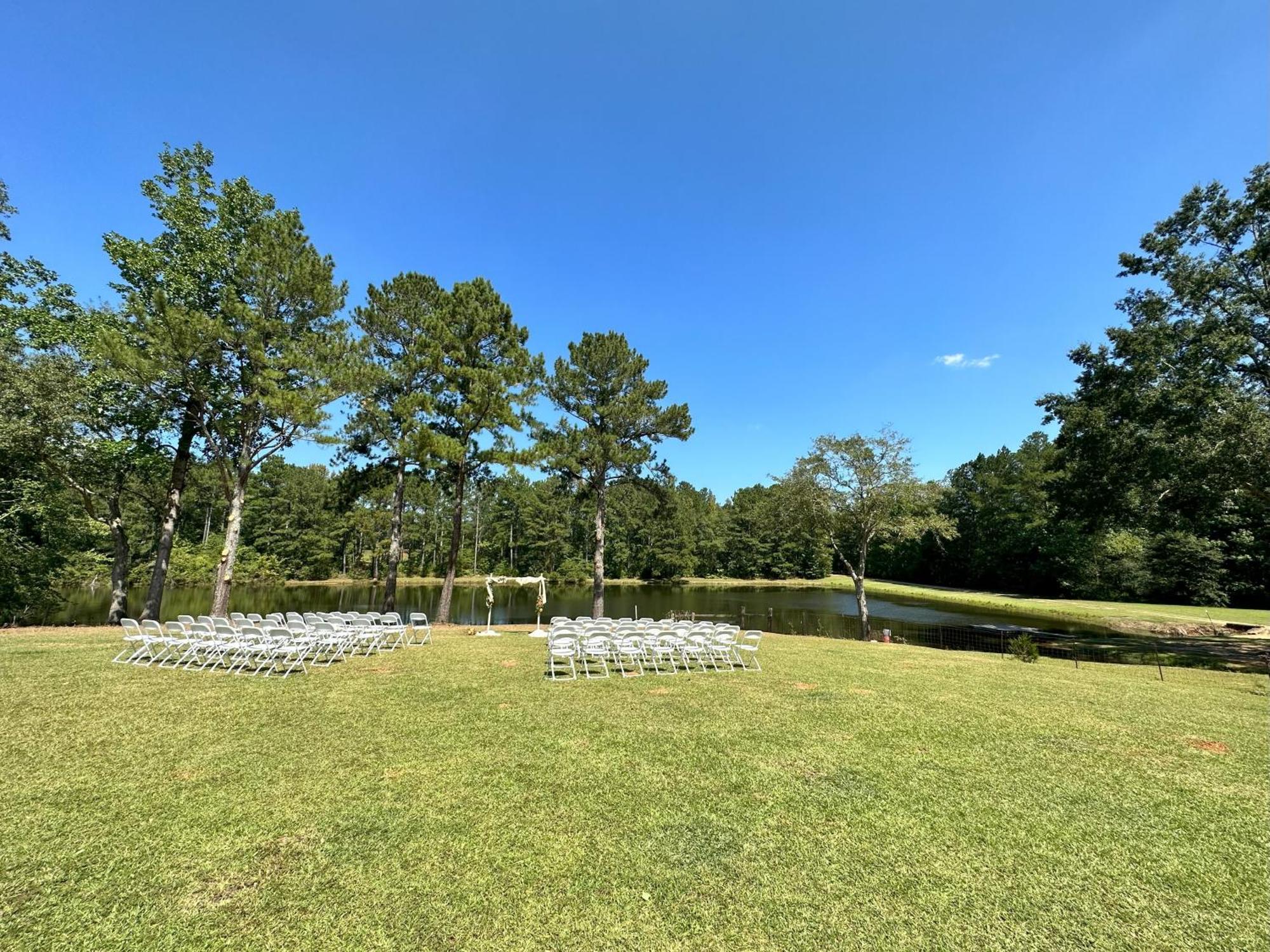 לוקוסט גרוב Refuge Ranch Retreat Log Cabin Lake 53+ Acres מראה חיצוני תמונה